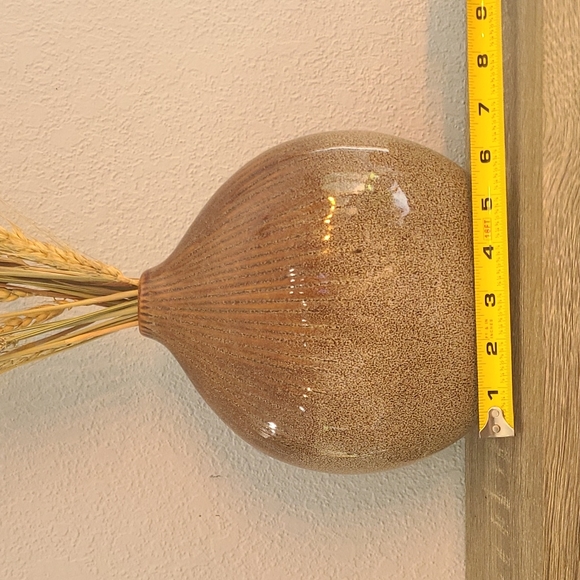 Ceramic Vase - Picture 4 of 7